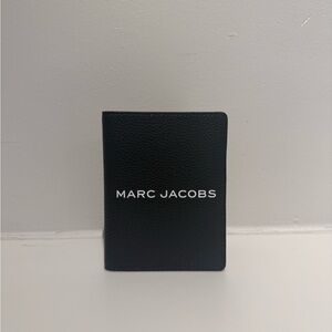 NWT Marc Jacobs leather passport holder black